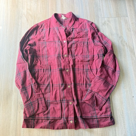 Duluth Trading co women’s plaid snap up cotton shacket red size small - Picture 1 of 4